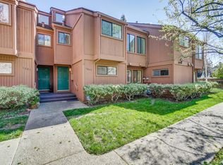 1667 Grant Rd, Mountain View, CA 94040