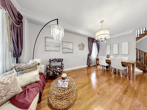 52 Canelli Heights Ct, Vaughan, ON L4J 8V5