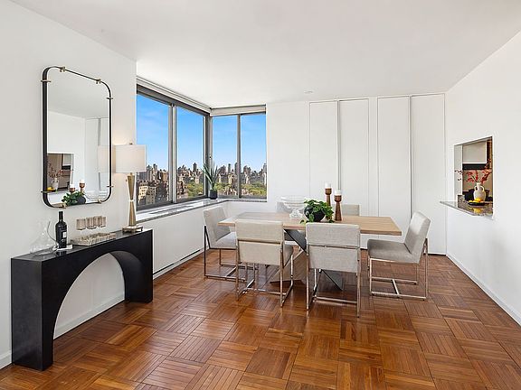 5th image of 111 W 67th St APT 29D