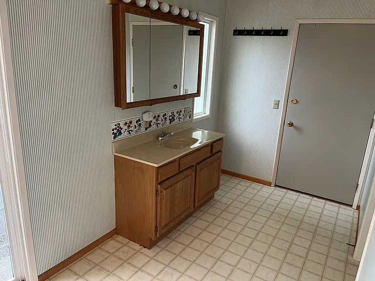 8593 Benson Rd — Photo 23