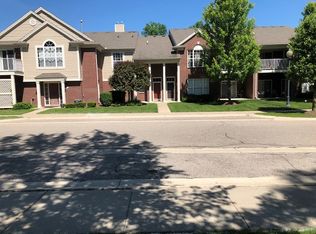 1725 Deepwood Cir #1, Rochester, MI 48307