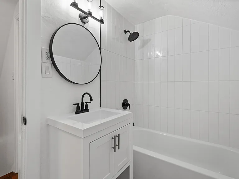 1454 Elizabeth Blvd — Photo 10