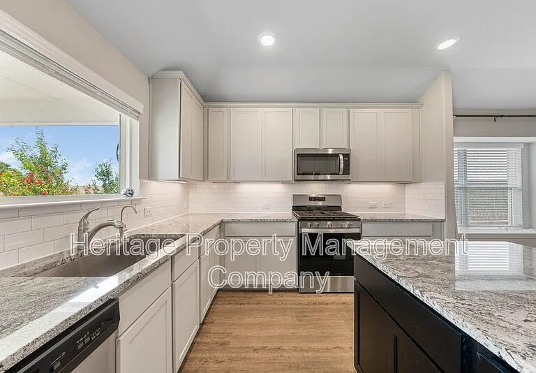 2080 Cowan Dr — Photo 14