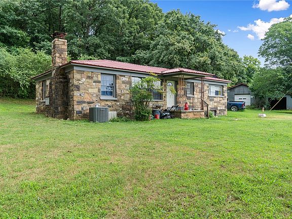 2nd image of 1209 Hollow Branch Ln