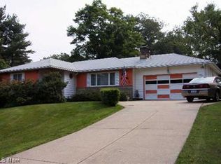 6176 W Allyn Rd, Hiram, OH 44234