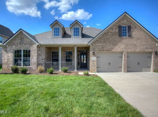 907 Springwood Ln, Maryville, TN 37801