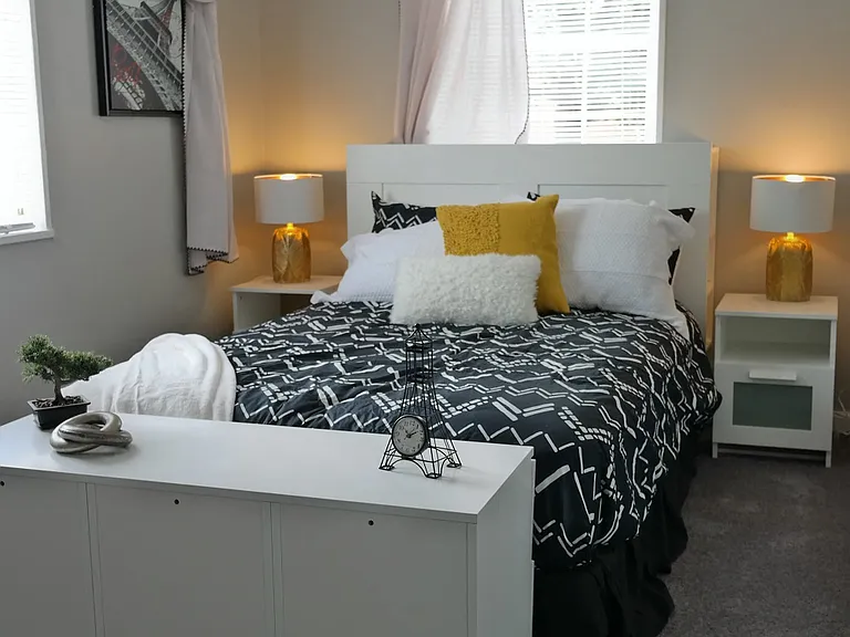 Columbus Park Apartments — Photo 19