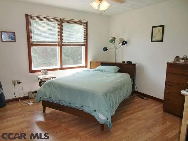 918-2 Southgate Dr — Photo 4