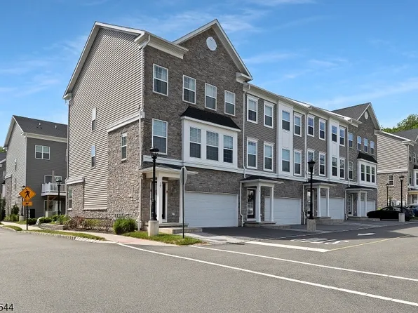 6 Martin Pl, Morris Plains, NJ 07950