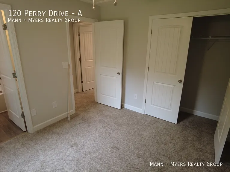 120 Perry Dr #A — Photo 20