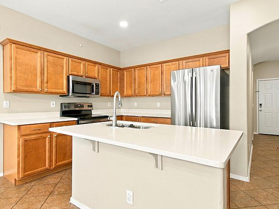 5th image of 17050 W Stevenage St