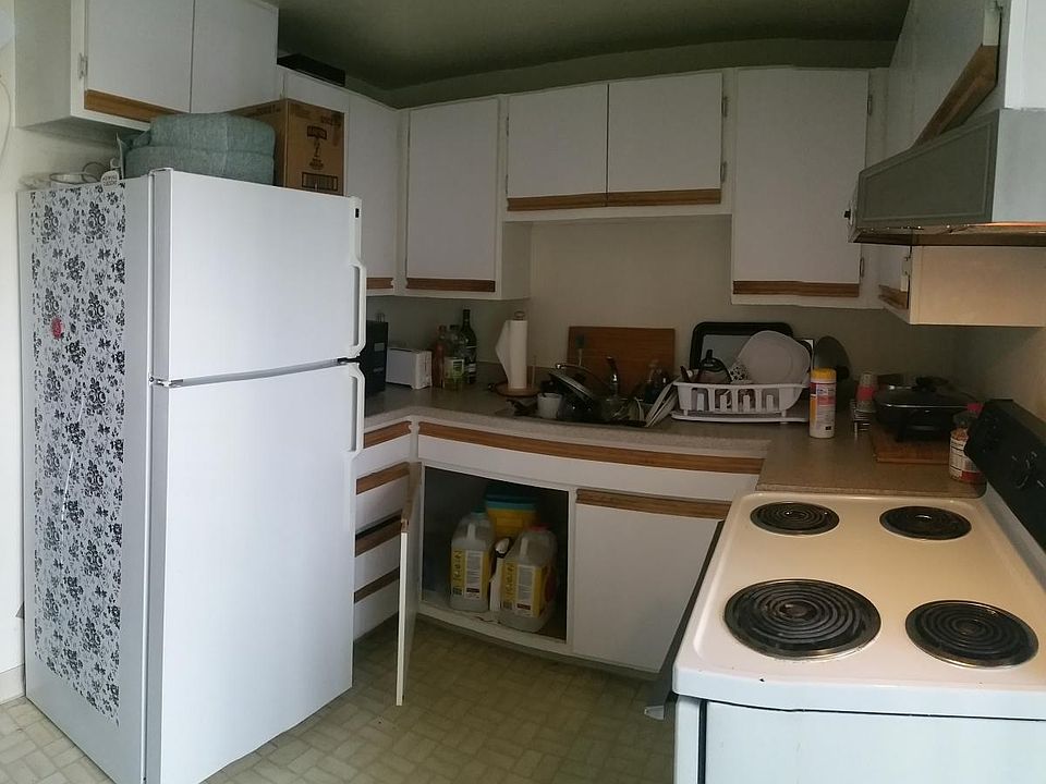 2nd image of 234 N Lincoln St APT 8
