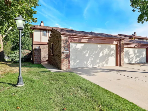 8930 W Suncrest St APT 704, Wichita, KS 67212