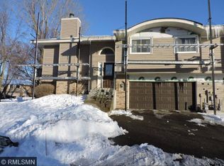 6888 Sherwood Rd, Woodbury, MN 55125