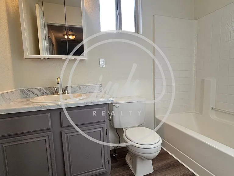 1320 E Marion Russell Dr — Photo 7