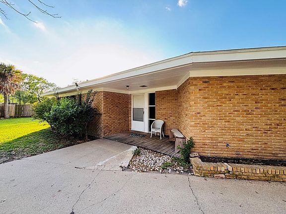 2nd image of 4901 Timber Ln