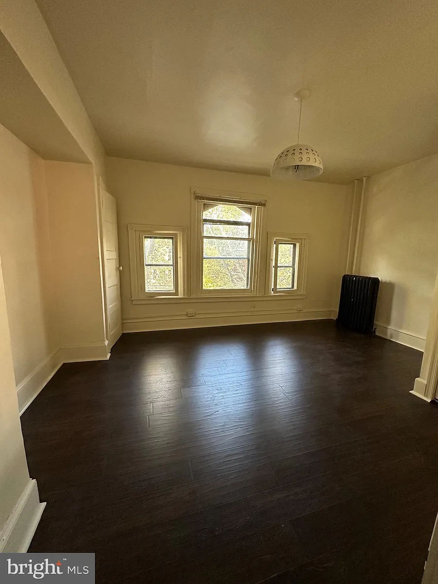 Building Photo - 4216 Baltimore Ave #3