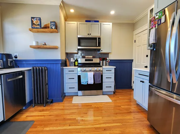 33 Lane Park, Brighton, MA 02135