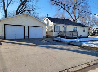 1701 Ave B, Council Bluffs, IA 51501