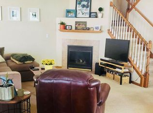 681 Cobblestone Way, Shakopee, MN 55379