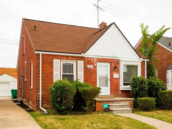 15605 Veronica Ave, Eastpointe, MI 48021
