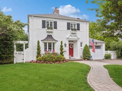 5 Wyatt Road, Garden City, NY, 11530