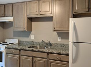 46 Hart St APT 2, Woburn, MA 01801