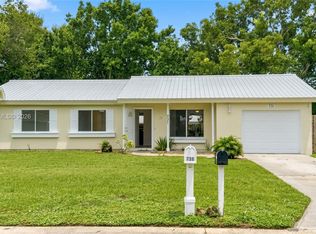 731 24th St SW, Vero Beach, FL 32962