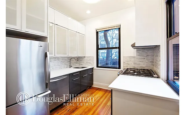 Rented by Douglas Elliman | media 39