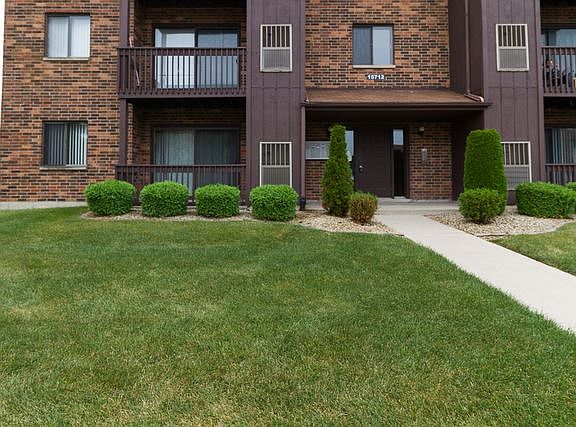3rd image of 15712 Peggy Ln #1