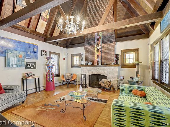 5th image of 19 Oakdale Blvd