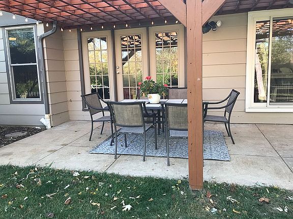 4th image of 11737 Frontier Dr