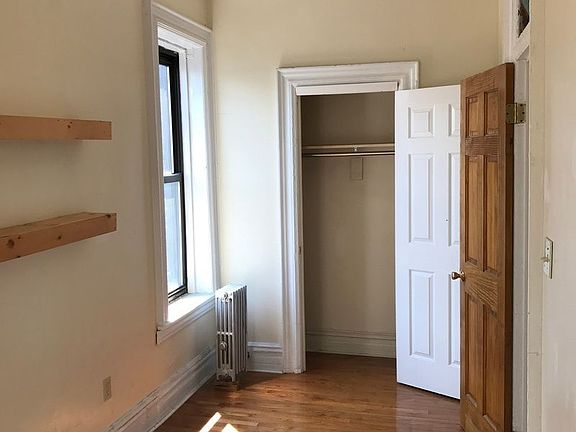 5th image of 1462 Bedford Ave APT 3L
