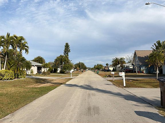 4th image of 202 SE 19th St