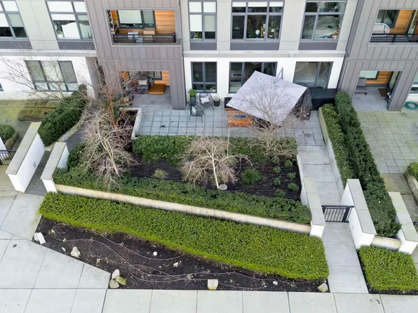 747 E 3rd St #116, North Vancouver, BC V7L 1E6