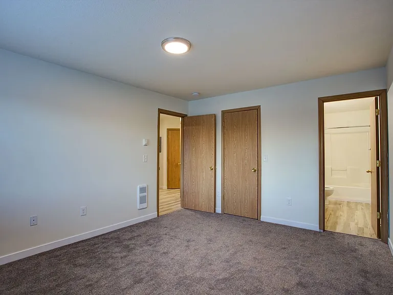 Tamarack Apartments — Photo 22