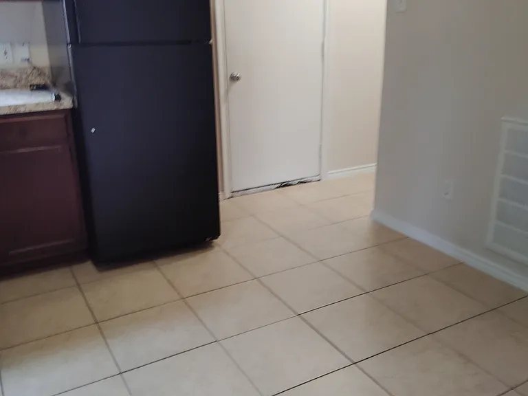 1421 S Beckley Rd #3-M — Photo 3