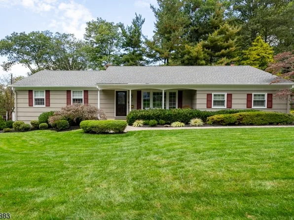 27 Possum Way, New Providence Boro, NJ 07974