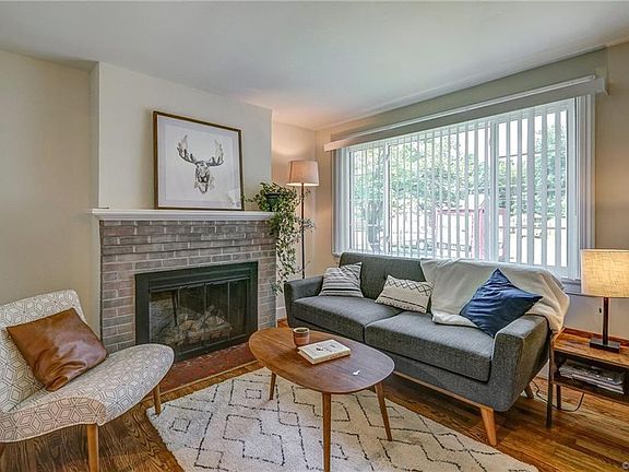 5th image of 7521 Landsworth Ave