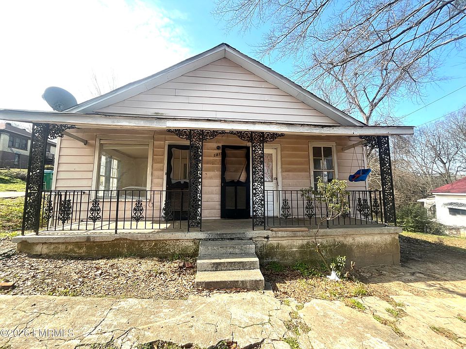 1st image of 1815 14th Ave