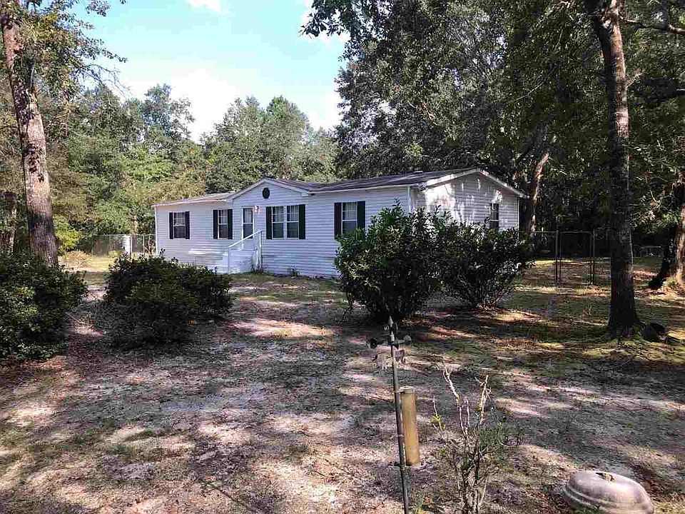 1st image of 17795 Larkin Ct E