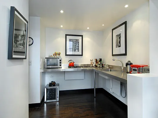 Sold by Sotheby's International Realty | media 3