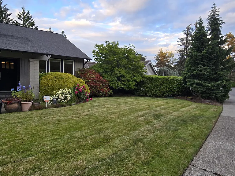 19130 SE 47th Pl — Photo 2