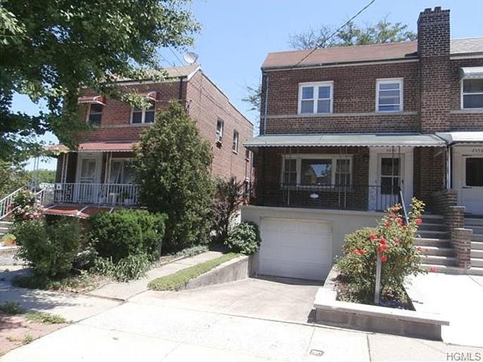 1st image of 2560 Woodhull Ave