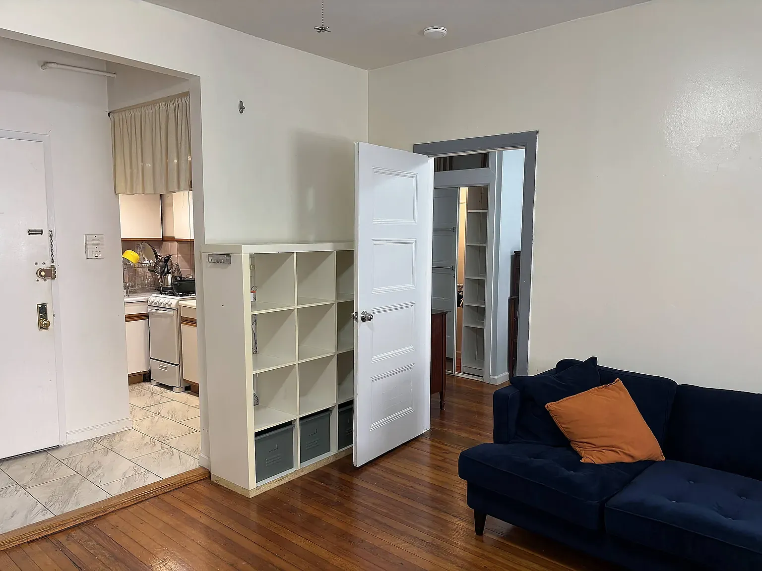 305 West 74th Street — Photo 3