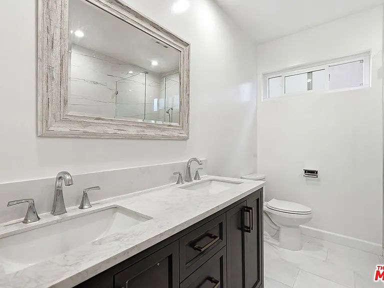 324 S Elm Dr #101 — Photo 17