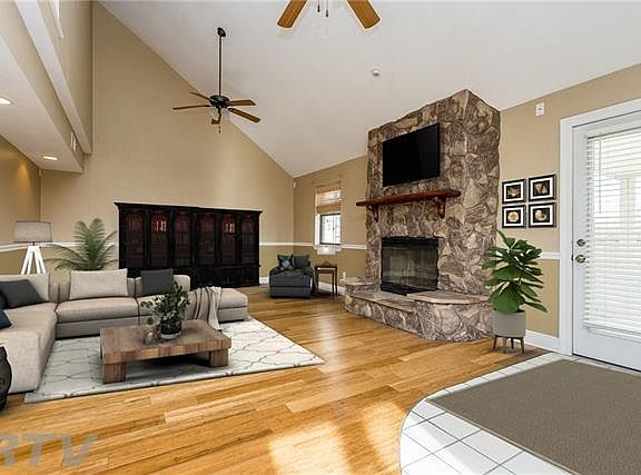 5th image of 3605 Plaza Dr