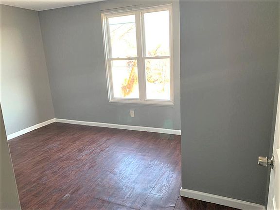 3rd image of 435 Stuyvesant Ave #2M