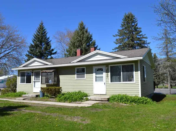 105 & 107 Bridge St, East Jordan, MI 49727