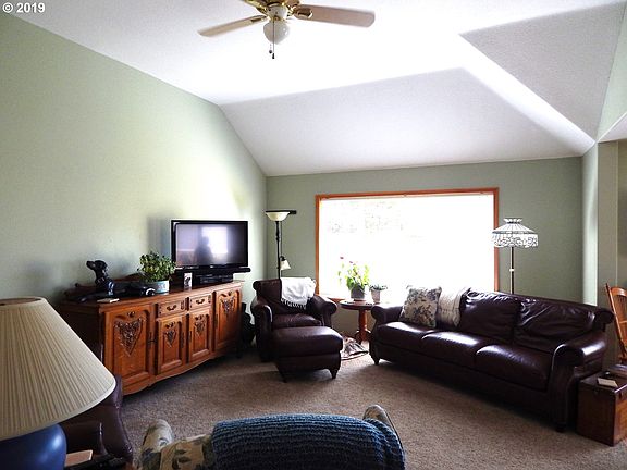 3rd image of 101 Wingfoot Ct
